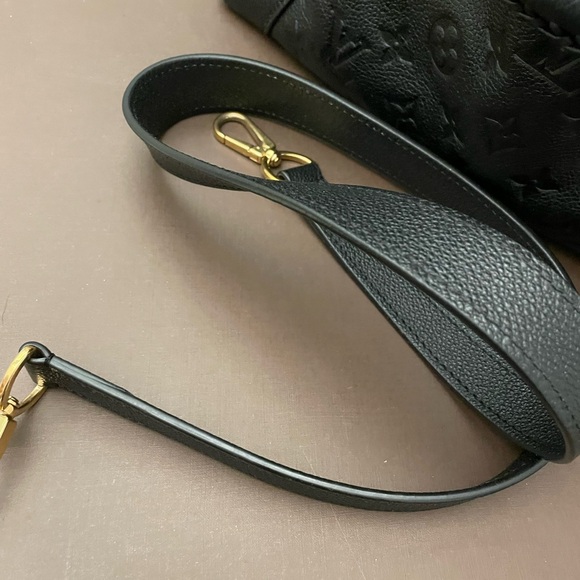 Louis Vuitton Black Monogram bagatelle hobo bag - Picture 14 of 15